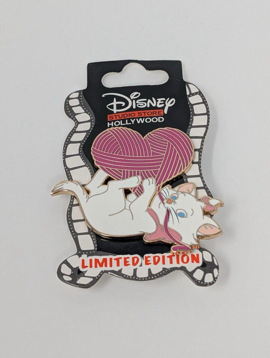 Marie Aristocats Heart Yarn DSSH Disney Studio Store Hollywood LE Pin