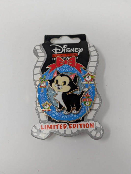 Figaro Pinocchio Cat Wreaths DSSH Disney Studio Store Hollywood LE Pin