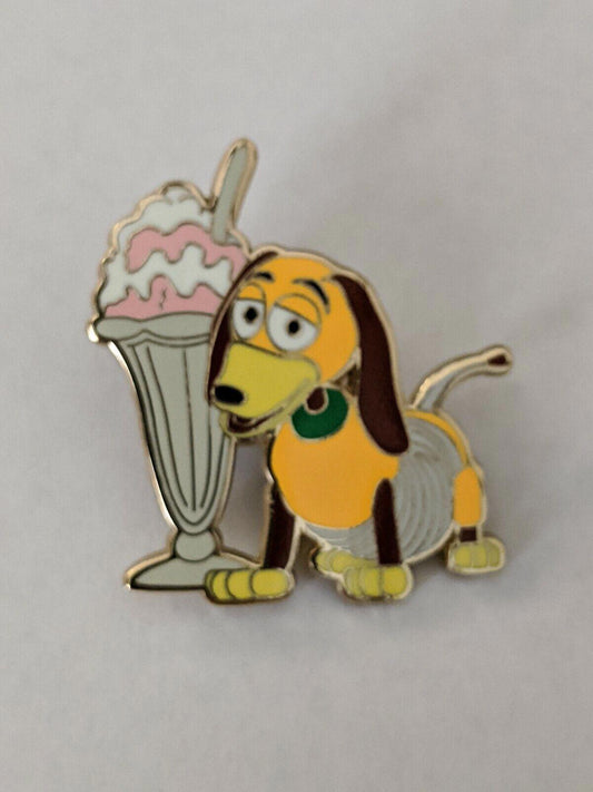 Disney Studio Store Hollywood DSSH Traders Delight Slinky Dog LE400 Pin