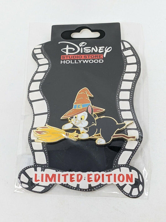 Figaro Pinocchio Cats On Brooms Halloween DSSH Disney Studio Store LE 300 Pin
