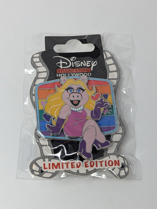 Miss Piggy The Muppets Disney Pride Rainbow DSSH Studio Store LE Pin